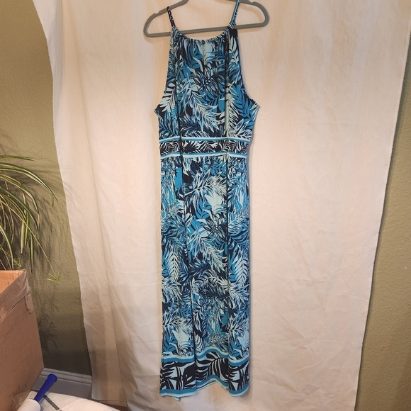 Roz & Ali Blue and Black Leaf Print Maxi Dress - Picture 2 of 3